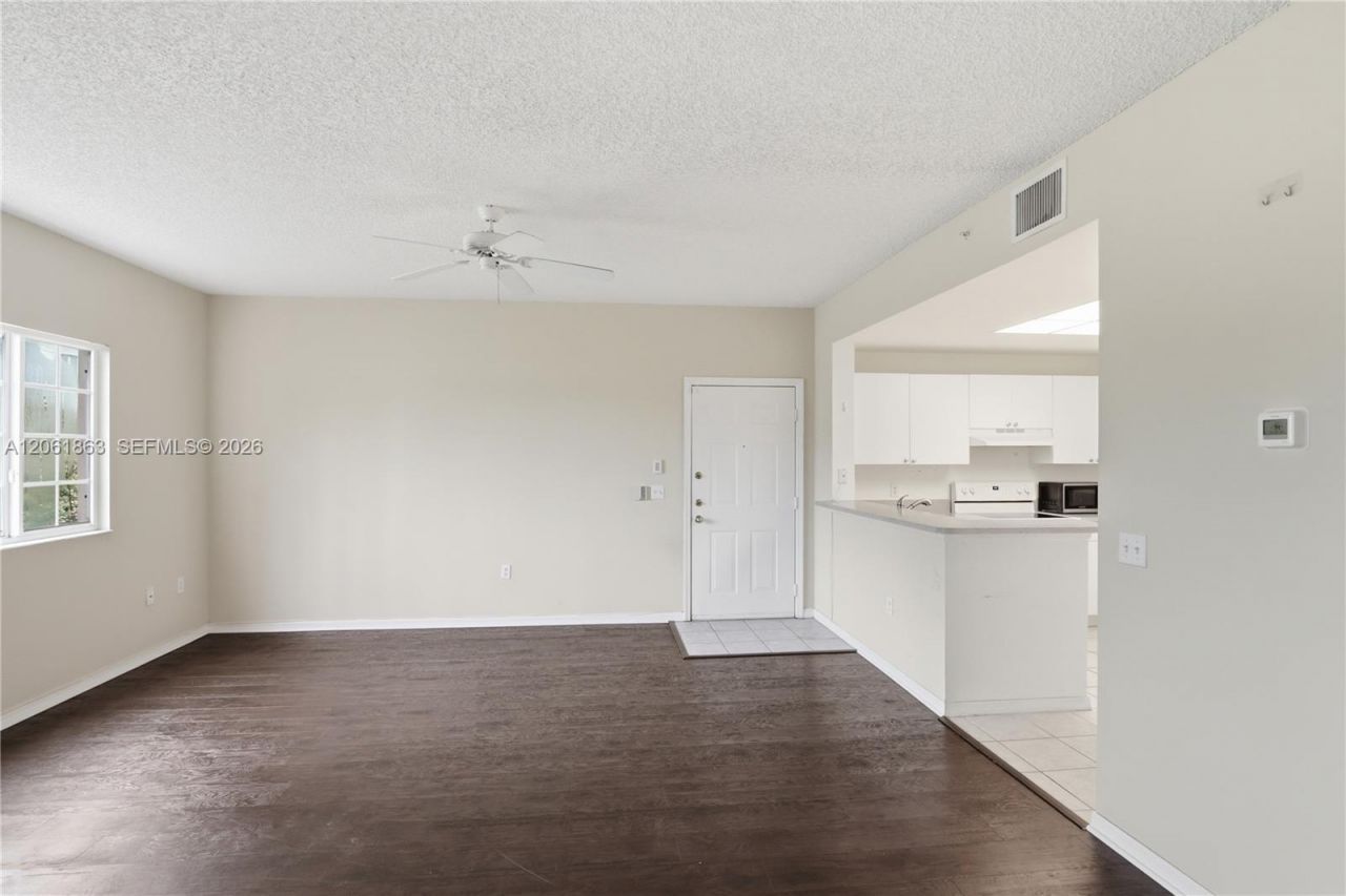 2015 SE 10th Ave, Unit 130, Fort Lauderdale, FL 33316 Photo