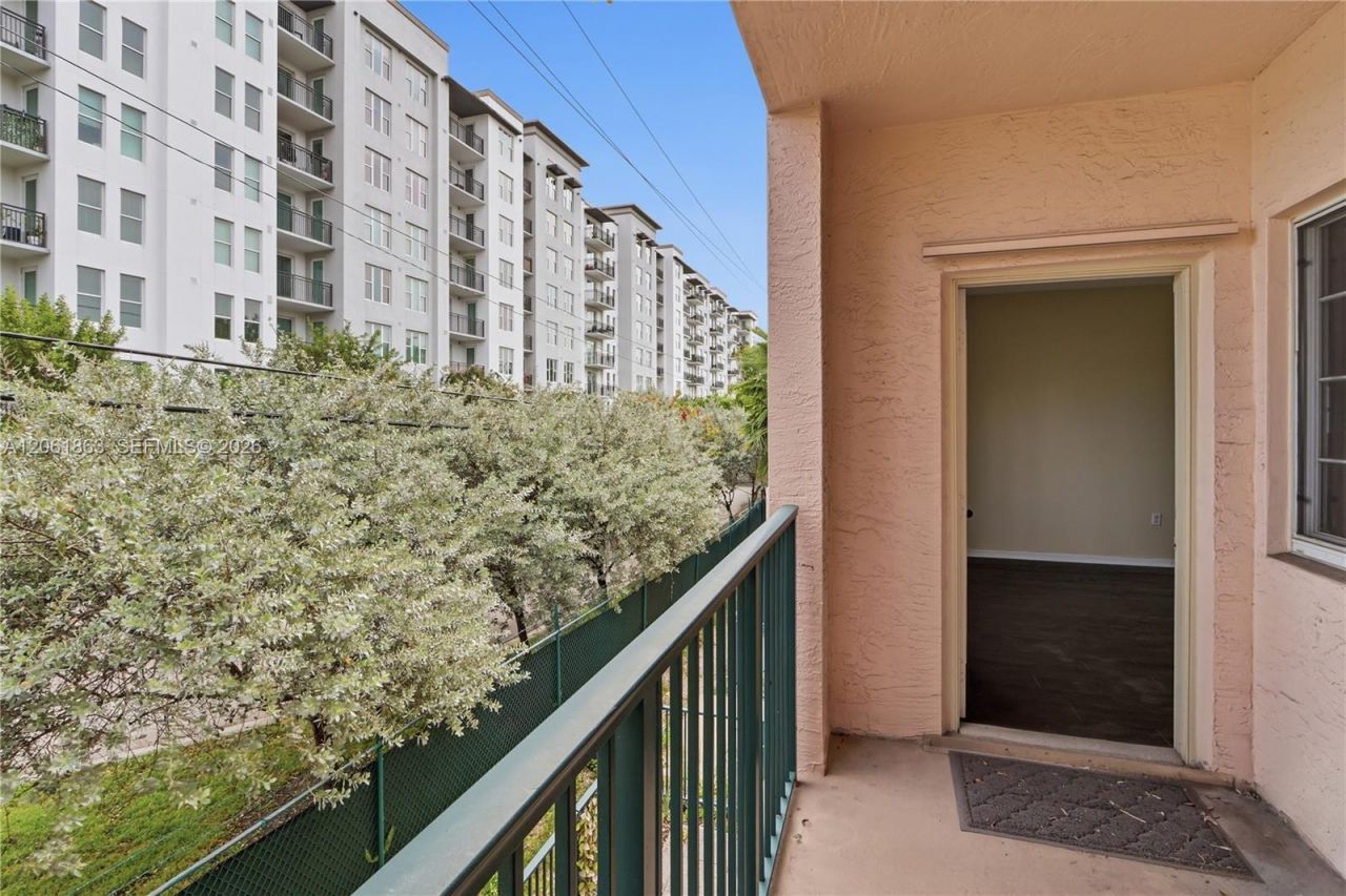 2015 SE 10th Ave, Unit 130, Fort Lauderdale, FL 33316 Photo