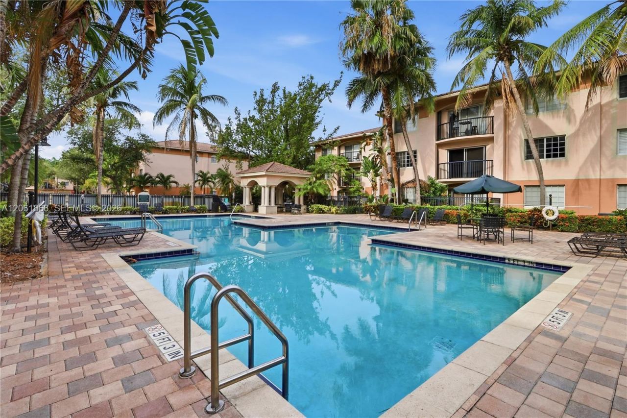 2015 SE 10th Ave, Unit 130, Fort Lauderdale, FL 33316 Photo