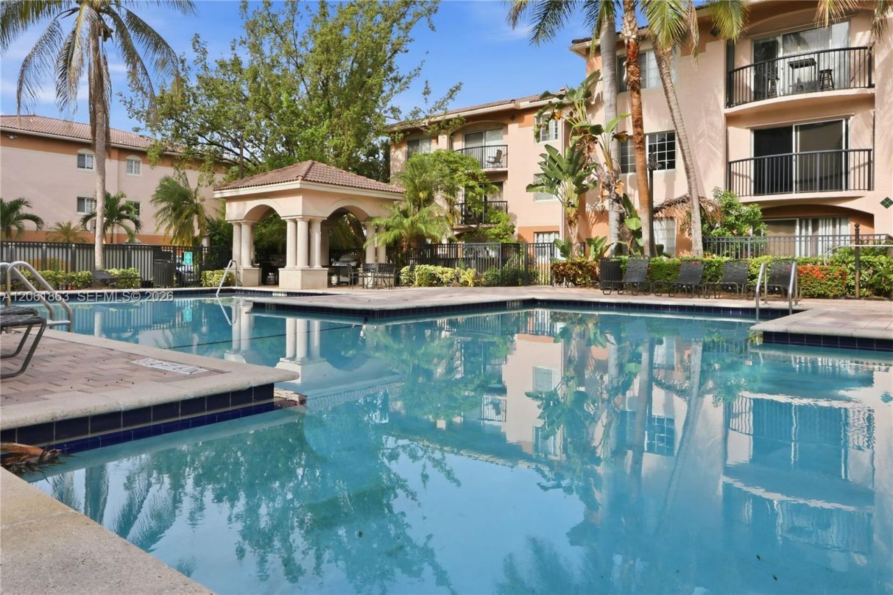 2015 SE 10th Ave, Unit 130, Fort Lauderdale, FL 33316 Photo