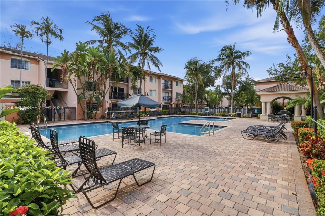 2015 SE 10th Ave, Unit 130, Fort Lauderdale, FL 33316 Photo
