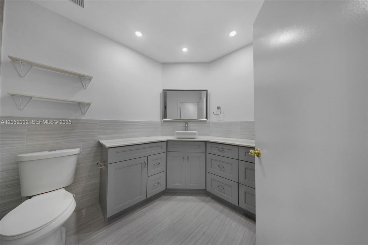 4300 NW 30th St , Unit 341, Coconut Creek, FL 33066 Photo