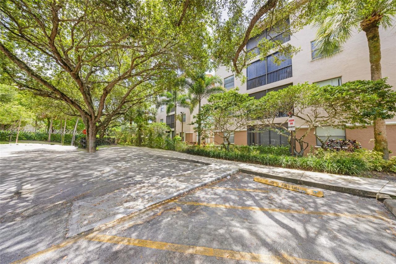 4300 NW 30th St , Unit 341, Coconut Creek, FL 33066 Photo