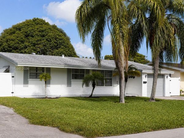 2430 Sabal Palm Dr , Miramar, FL 33023
