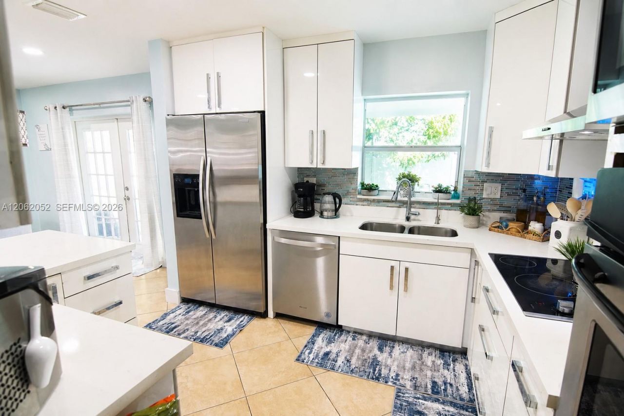 2430 Sabal Palm Dr, Miramar, FL 33023 Photo