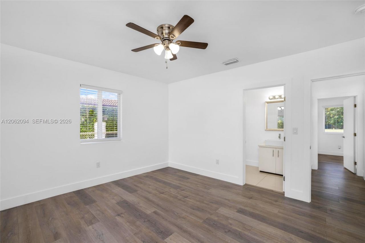 14120 NW 2nd Ave, Miami, FL 33168 Photo