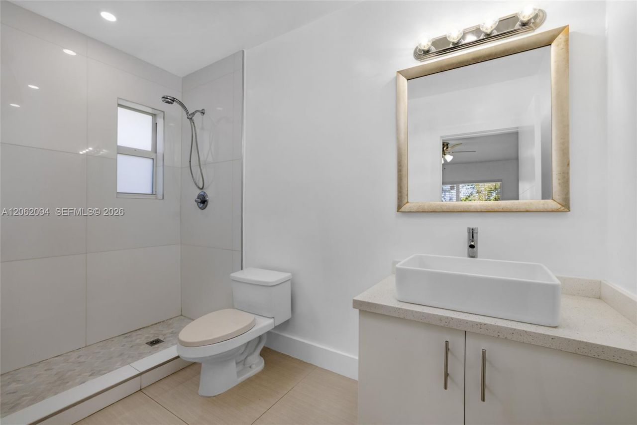 14120 NW 2nd Ave, Miami, FL 33168 Photo