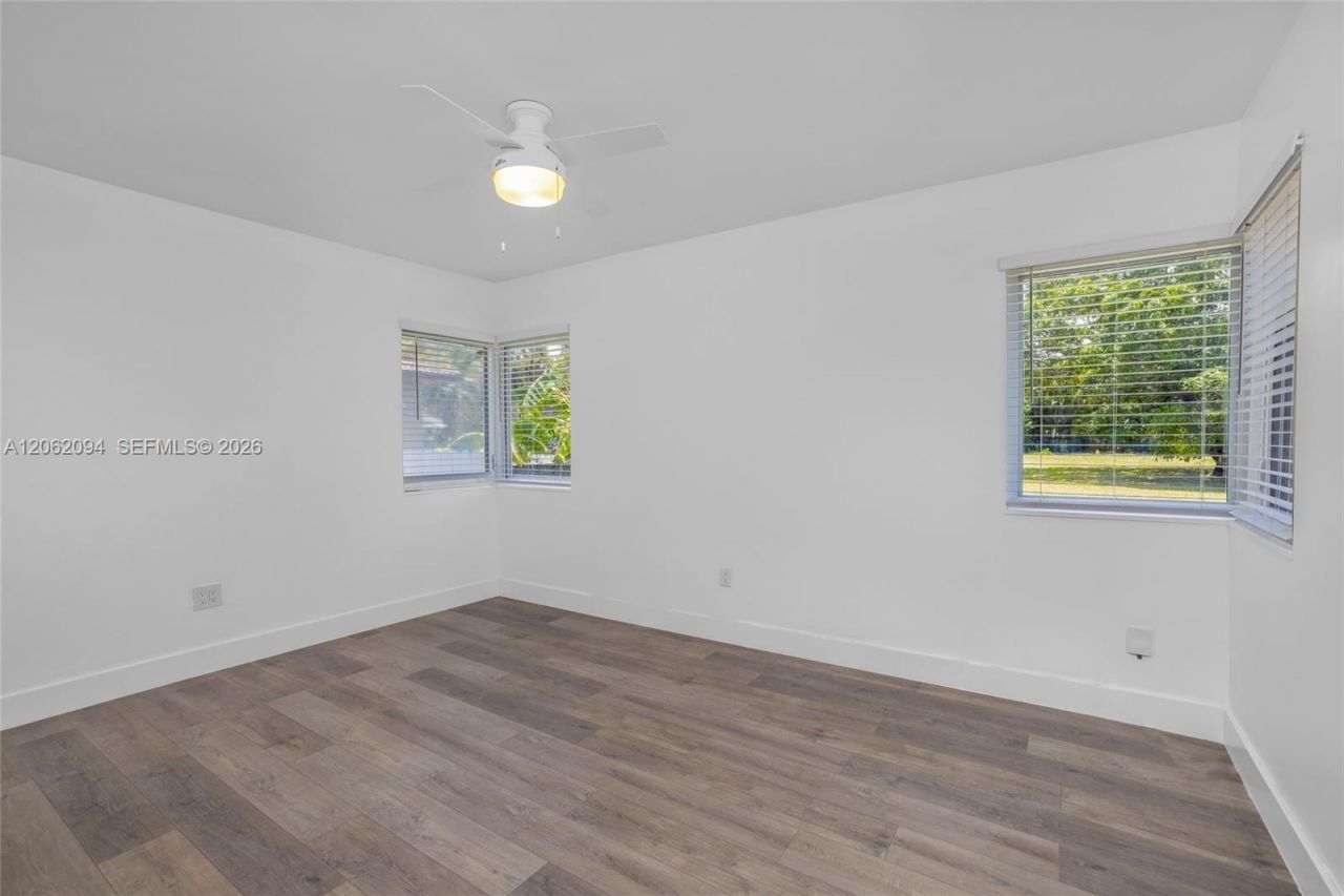 14120 NW 2nd Ave, Miami, FL 33168 Photo