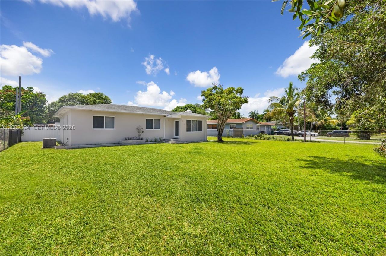 14120 NW 2nd Ave, Miami, FL 33168 Photo