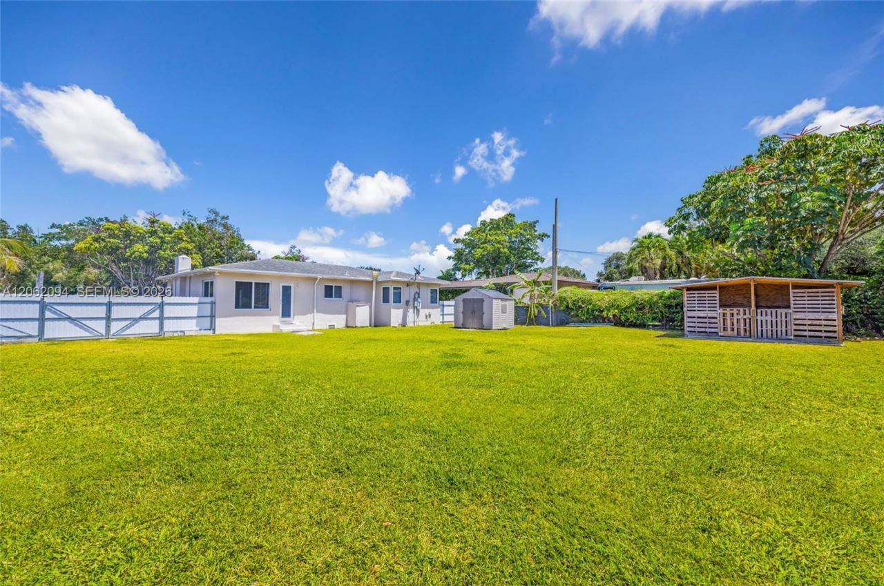 14120 NW 2nd Ave, Miami, FL 33168 Photo
