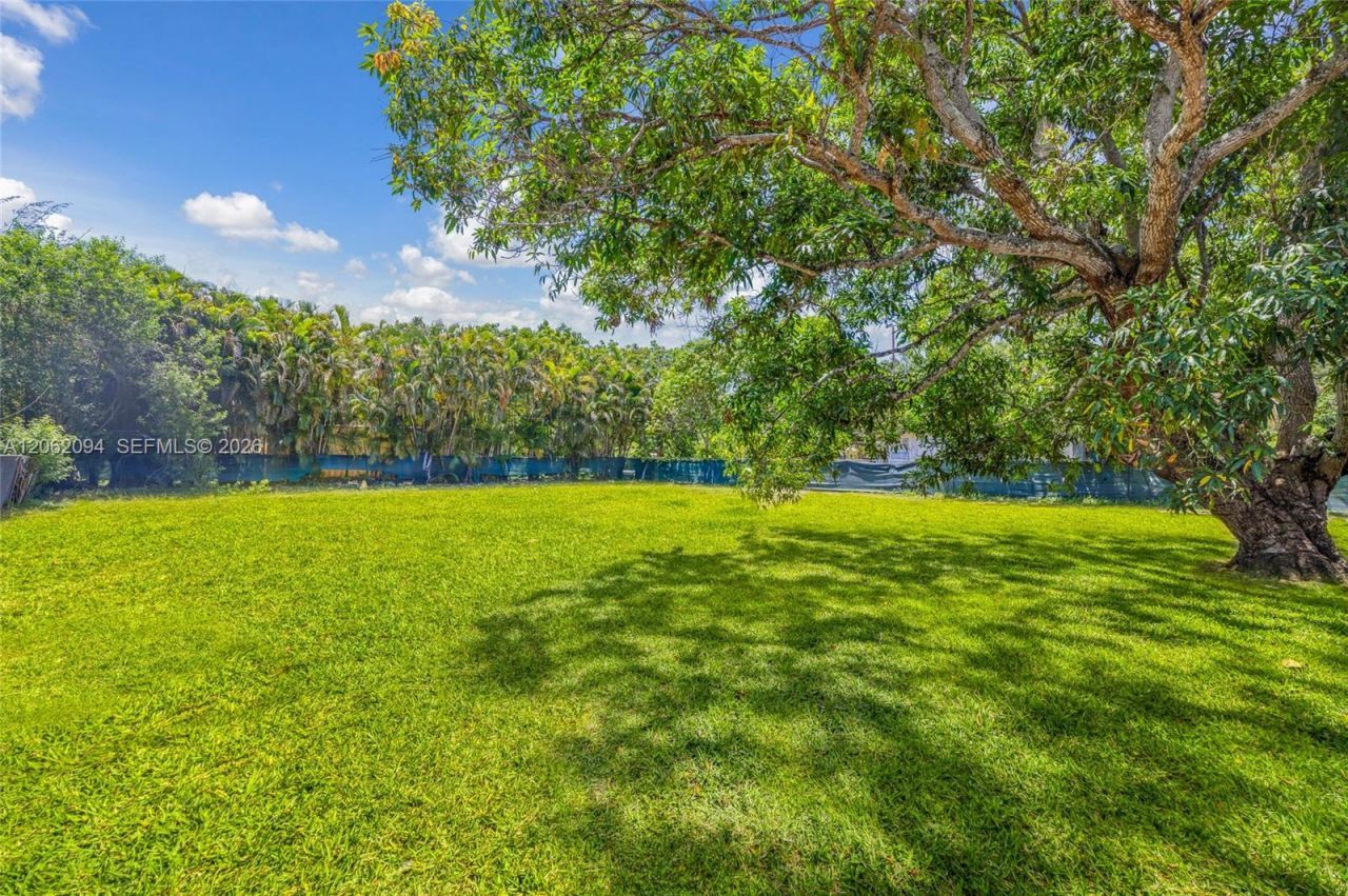 14120 NW 2nd Ave, Miami, FL 33168 Photo