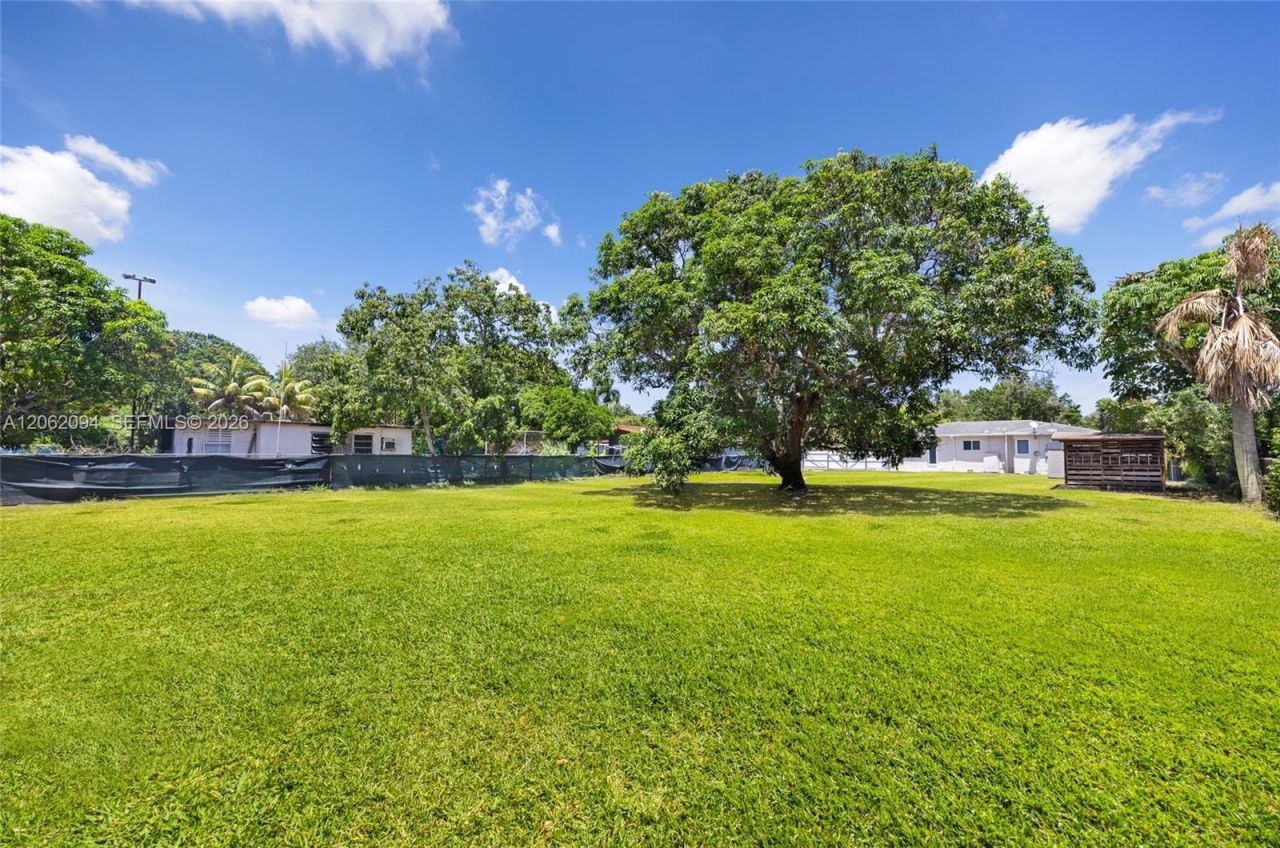 14120 NW 2nd Ave, Miami, FL 33168 Photo