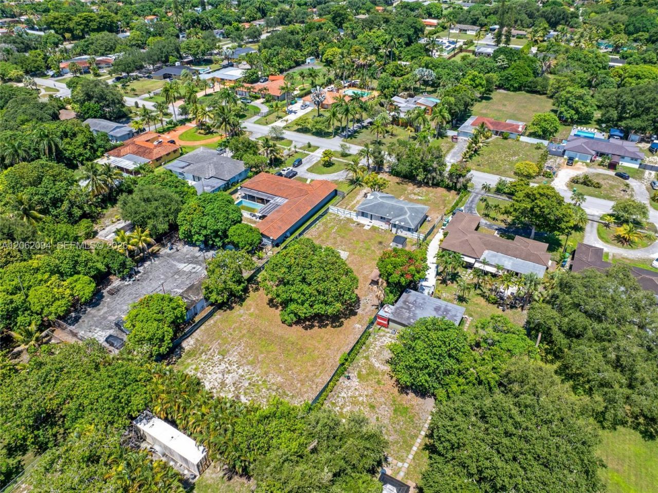 14120 NW 2nd Ave, Miami, FL 33168 Photo