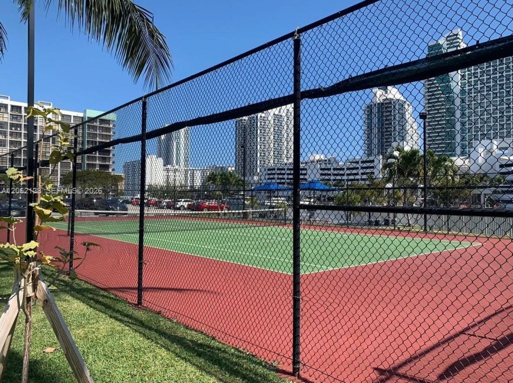 200 Leslie Dr, Unit 629, Hallandale Beach, FL 33009 Photo