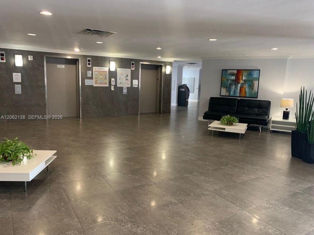 200 Leslie Dr, Unit 629, Hallandale Beach, FL 33009 Photo