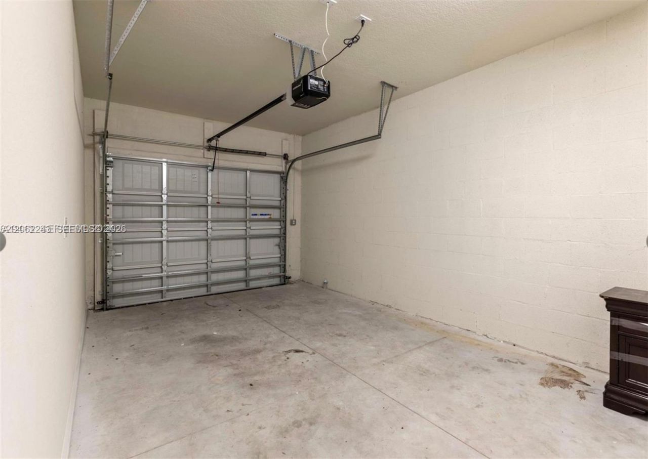 1240 Eucalyptus Dr, Unit 2, Hollywood, FL 33021 Photo