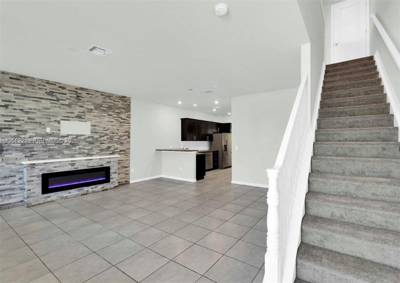 1240 Eucalyptus Dr, Unit 2, Hollywood, FL 33021 Photo