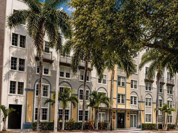 533 NE 3rd Ave, Unit 320, Fort Lauderdale, FL 33301