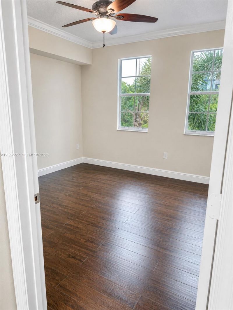 533 NE 3rd Ave, Unit 320, Fort Lauderdale, FL 33301 Photo