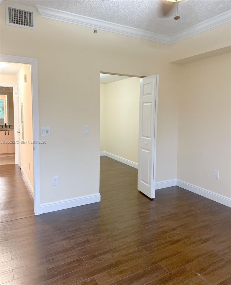 533 NE 3rd Ave, Unit 320, Fort Lauderdale, FL 33301 Photo