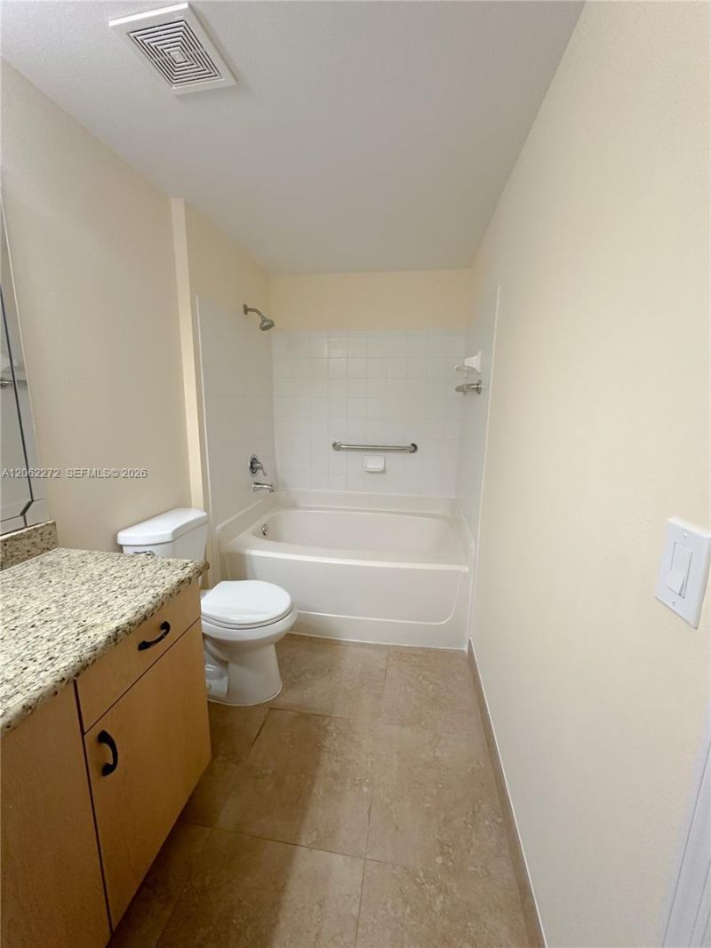 533 NE 3rd Ave, Unit 320, Fort Lauderdale, FL 33301 Photo
