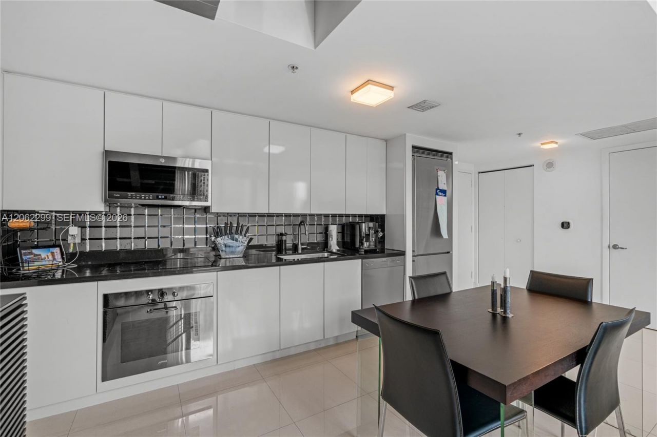 92 SW 3rd St , Unit 708, Miami, FL 33130 Photo