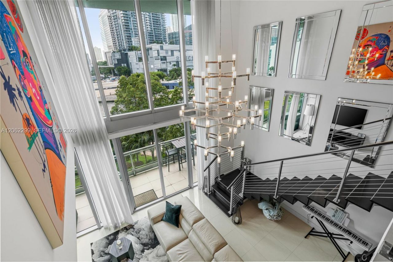 92 SW 3rd St , Unit 708, Miami, FL 33130 Photo