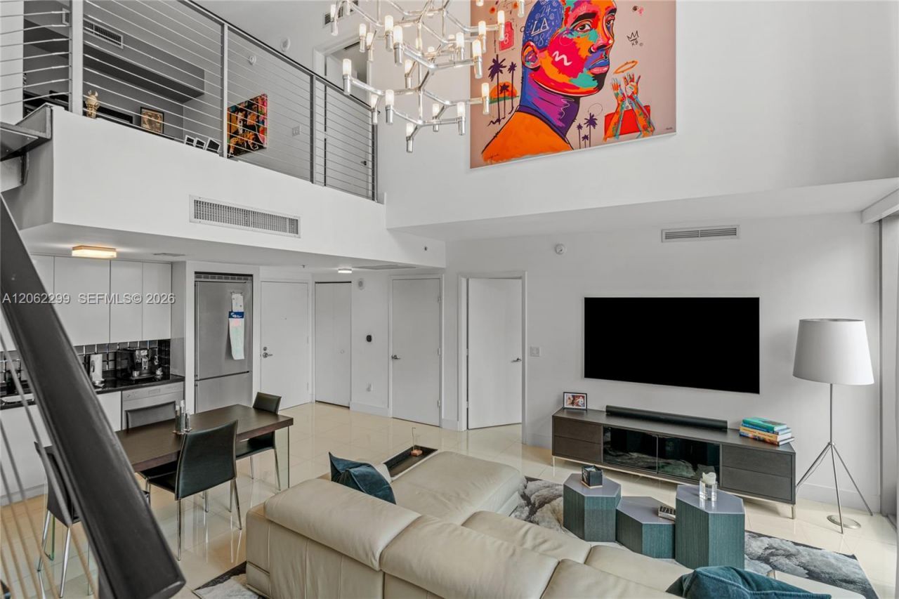 92 SW 3rd St , Unit 708, Miami, FL 33130 Photo