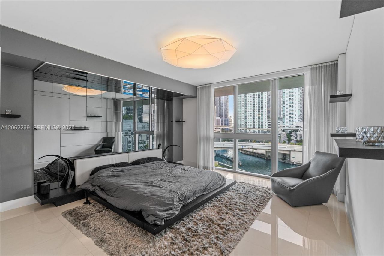 92 SW 3rd St , Unit 708, Miami, FL 33130 Photo