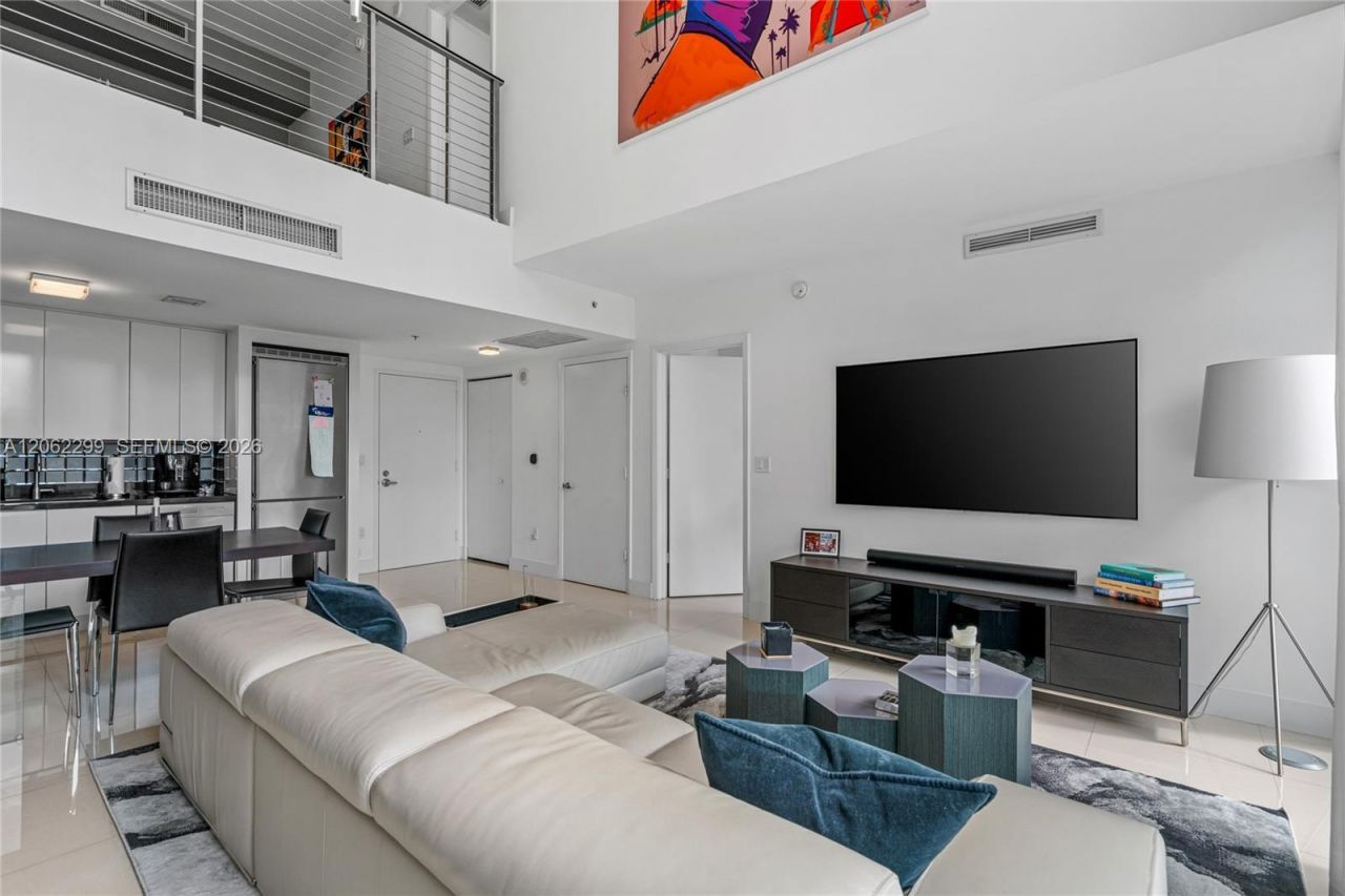 92 SW 3rd St , Unit 708, Miami, FL 33130 Photo
