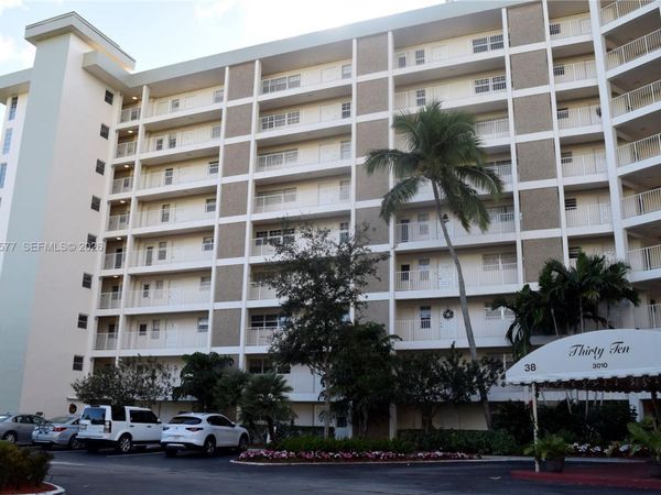 3010 N Course Dr, Unit 712, Pompano Beach, FL 33069
