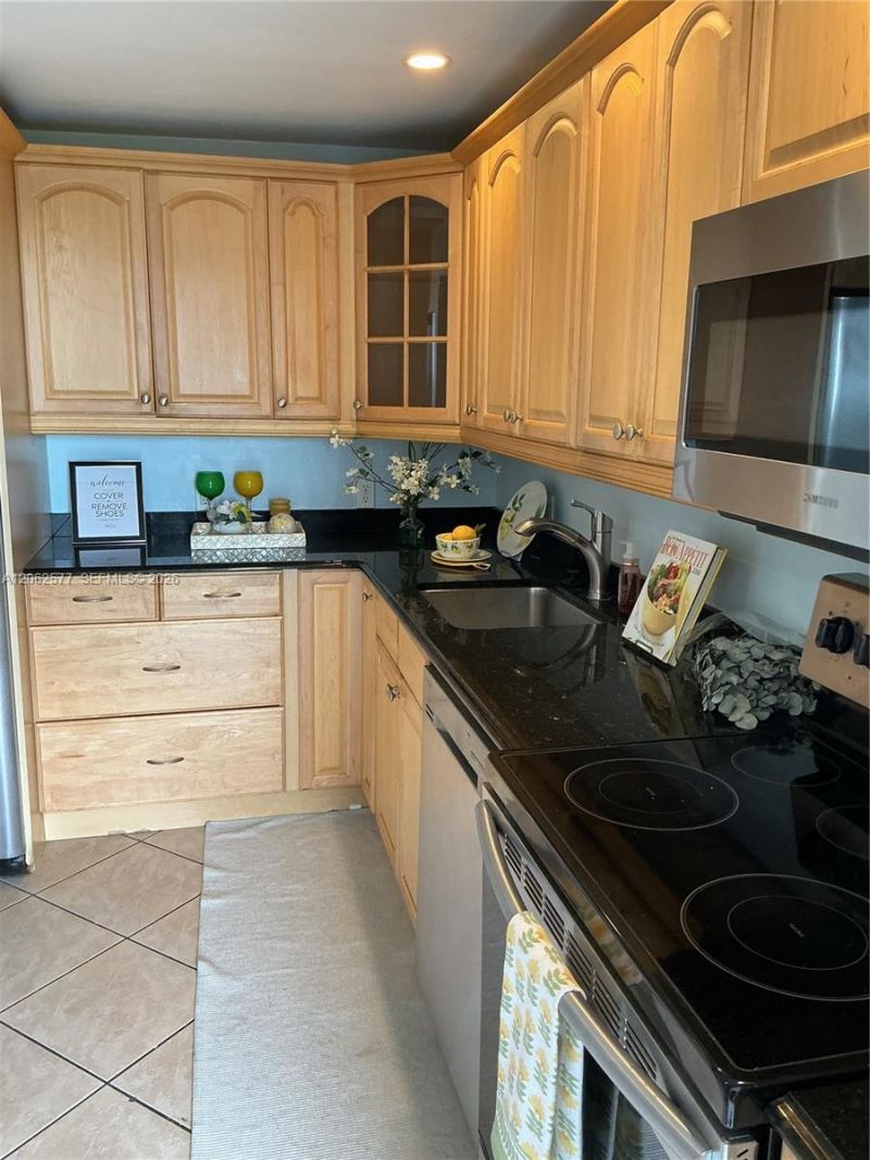 3010 N Course Dr, Unit 712, Pompano Beach, FL 33069 Photo