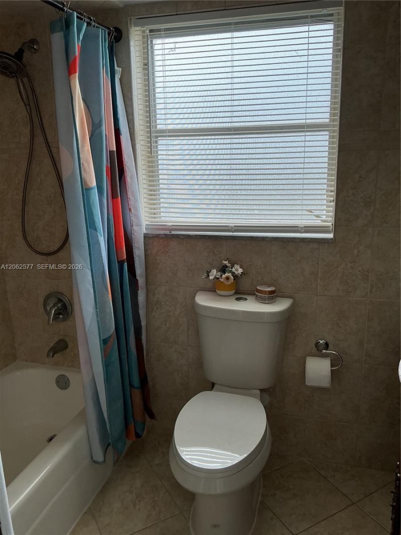 3010 N Course Dr, Unit 712, Pompano Beach, FL 33069 Photo