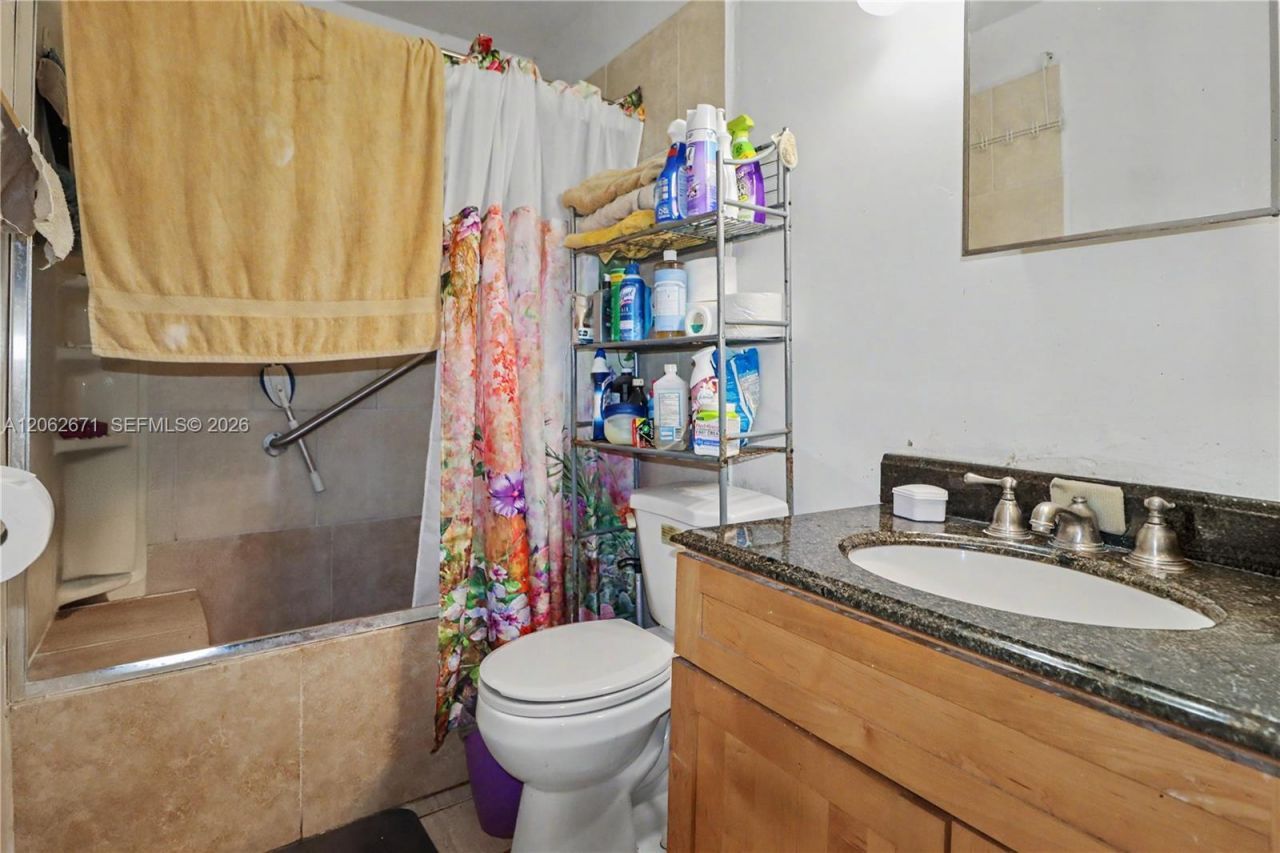 1155 NE 136th St, North Miami, FL 33161 Photo