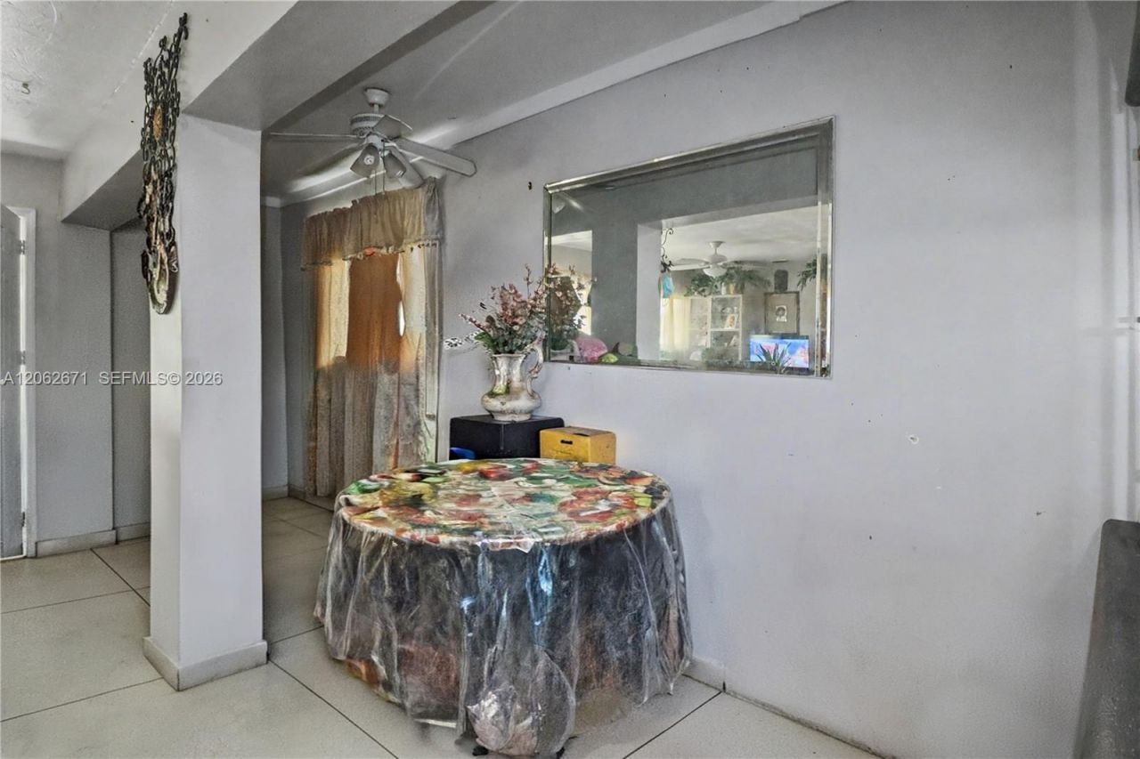 1155 NE 136th St, North Miami, FL 33161 Photo