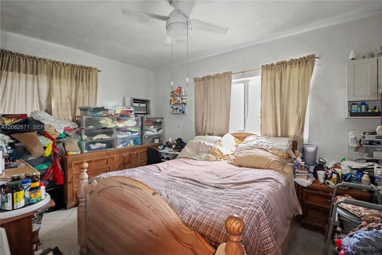 1155 NE 136th St, North Miami, FL 33161 Photo
