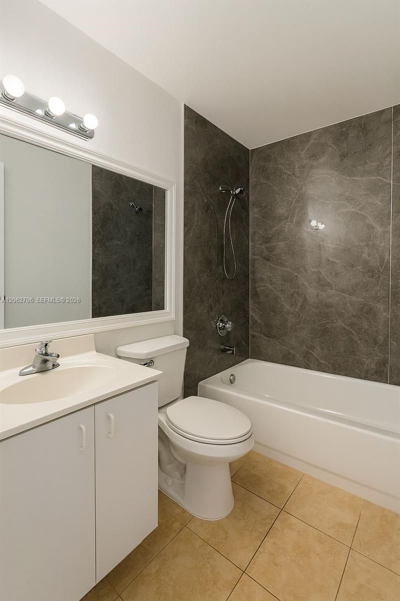 8170 NW 10th St , Unit 2, Miami, FL 33126 Photo