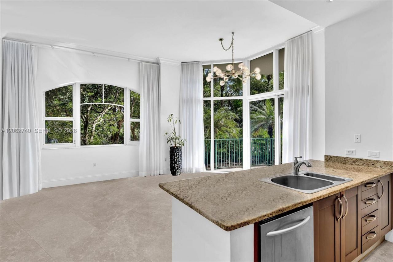 20000 E Country Club Dr, Unit 110, Aventura, FL 33180 Photo