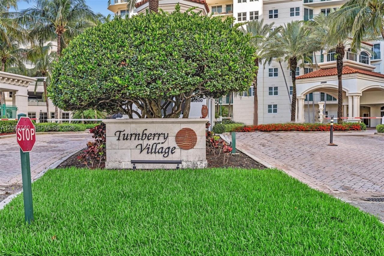 20000 E Country Club Dr, Unit 110, Aventura, FL 33180 Photo