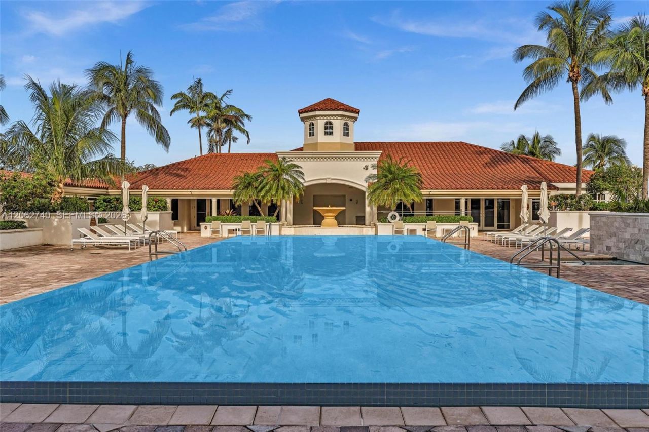 20000 E Country Club Dr, Unit 110, Aventura, FL 33180 Photo