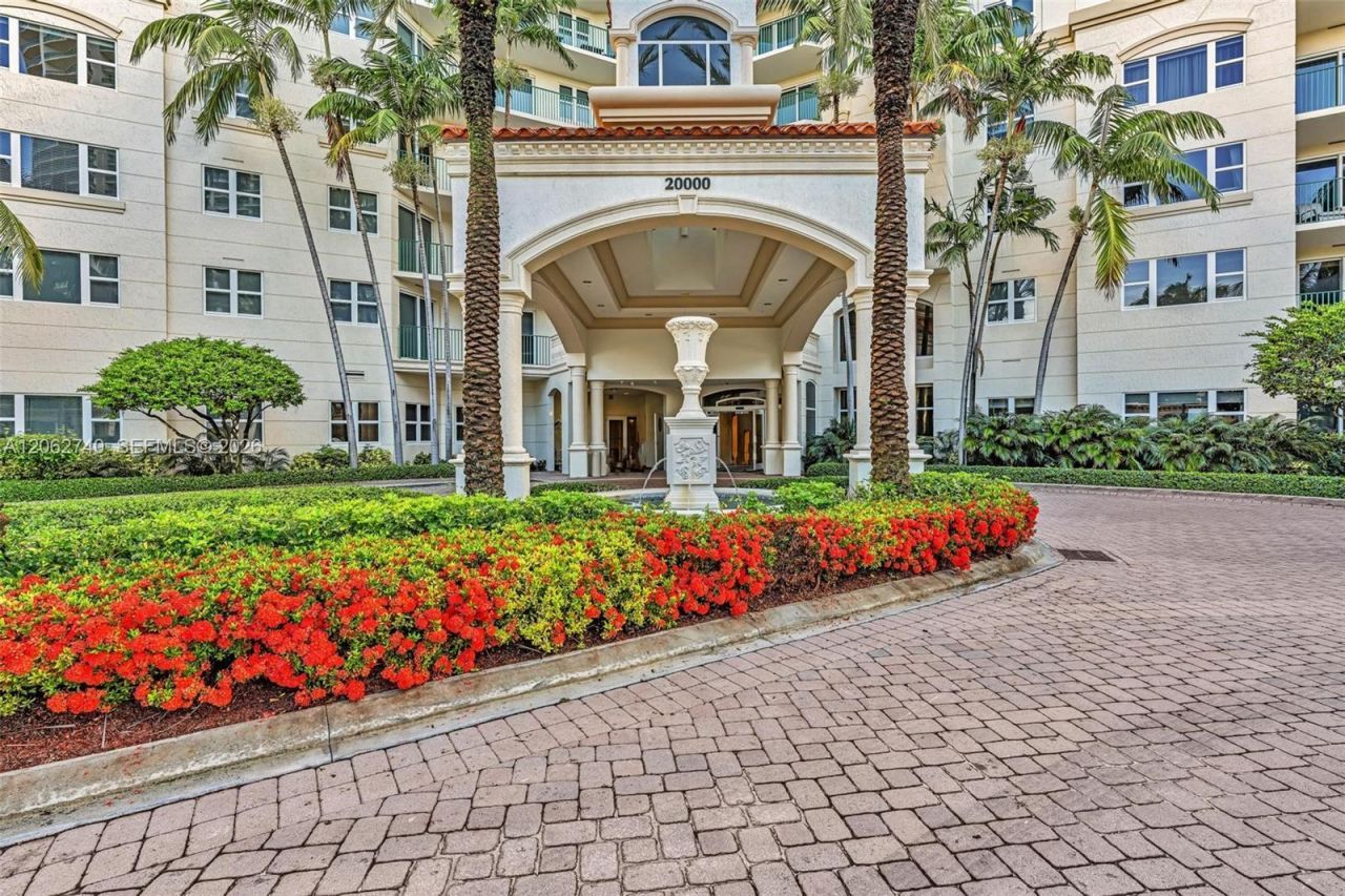 20000 E Country Club Dr, Unit 110, Aventura, FL 33180 Photo