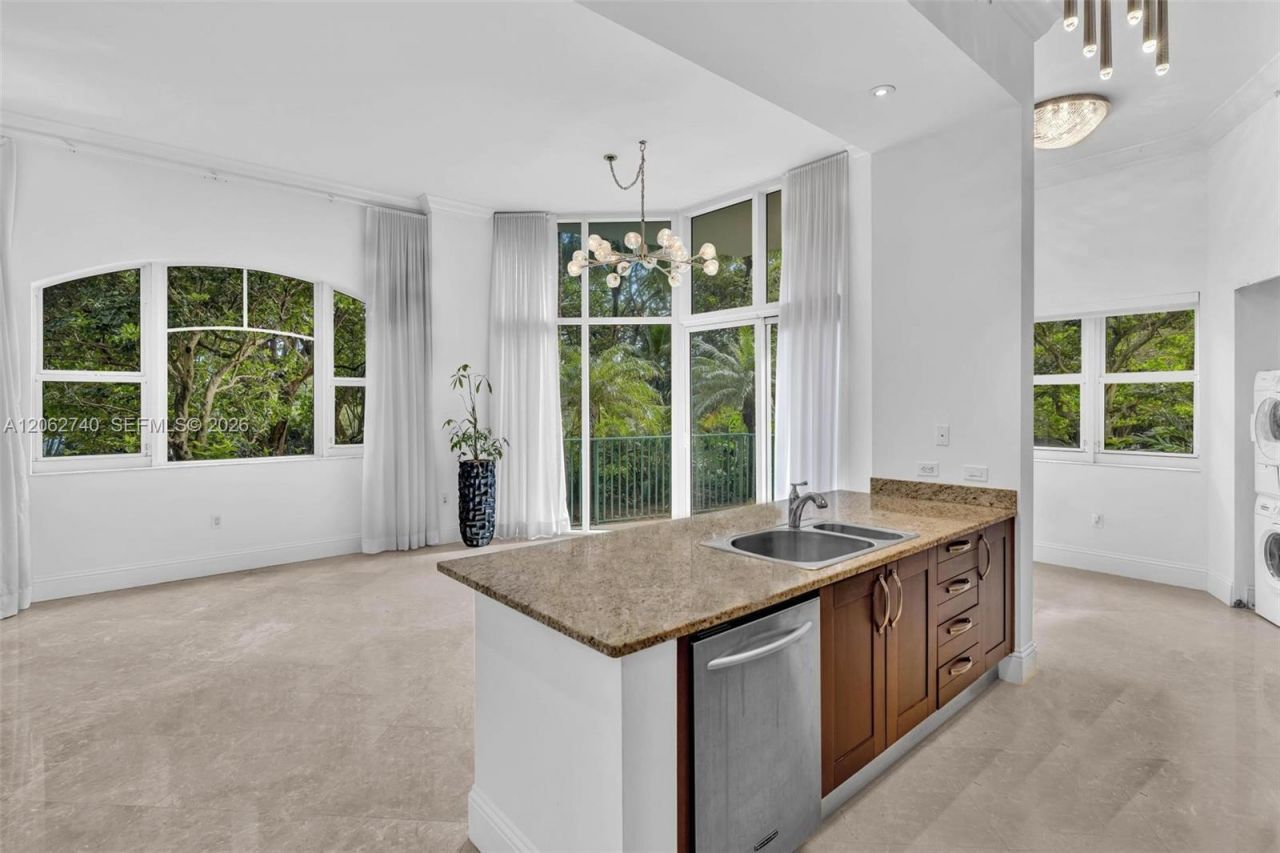 20000 E Country Club Dr, Unit 110, Aventura, FL 33180 Photo