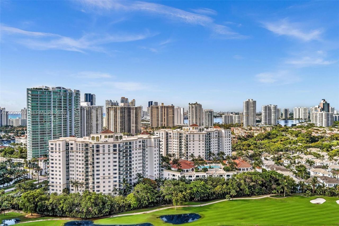 20000 E Country Club Dr, Unit 110, Aventura, FL 33180 Photo