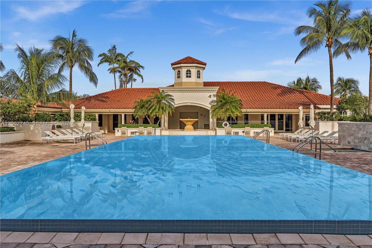 20000 E Country Club Dr, Unit 110, Aventura, FL 33180 Photo