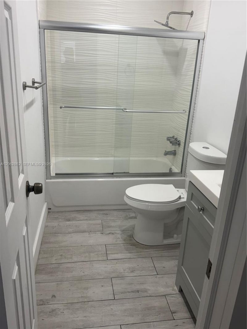 19001 NE 14th Ave, Unit 312, Miami, FL 33179 Photo