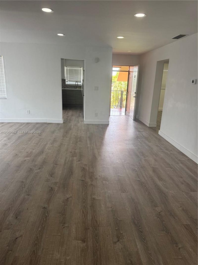 19001 NE 14th Ave, Unit 312, Miami, FL 33179 Photo