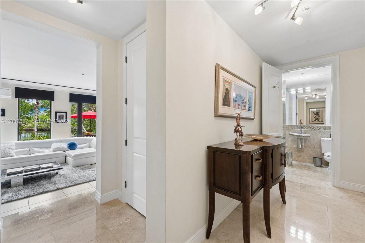 6234 Paradise Point Drive, Unit 6234, Palmetto Bay, FL 33157 Photo