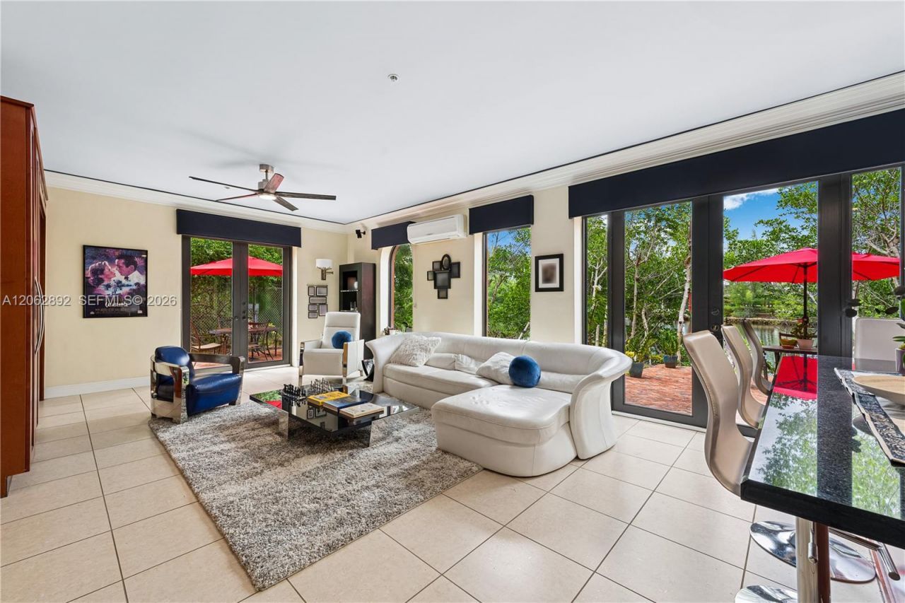 6234 Paradise Point Drive, Unit 6234, Palmetto Bay, FL 33157 Photo