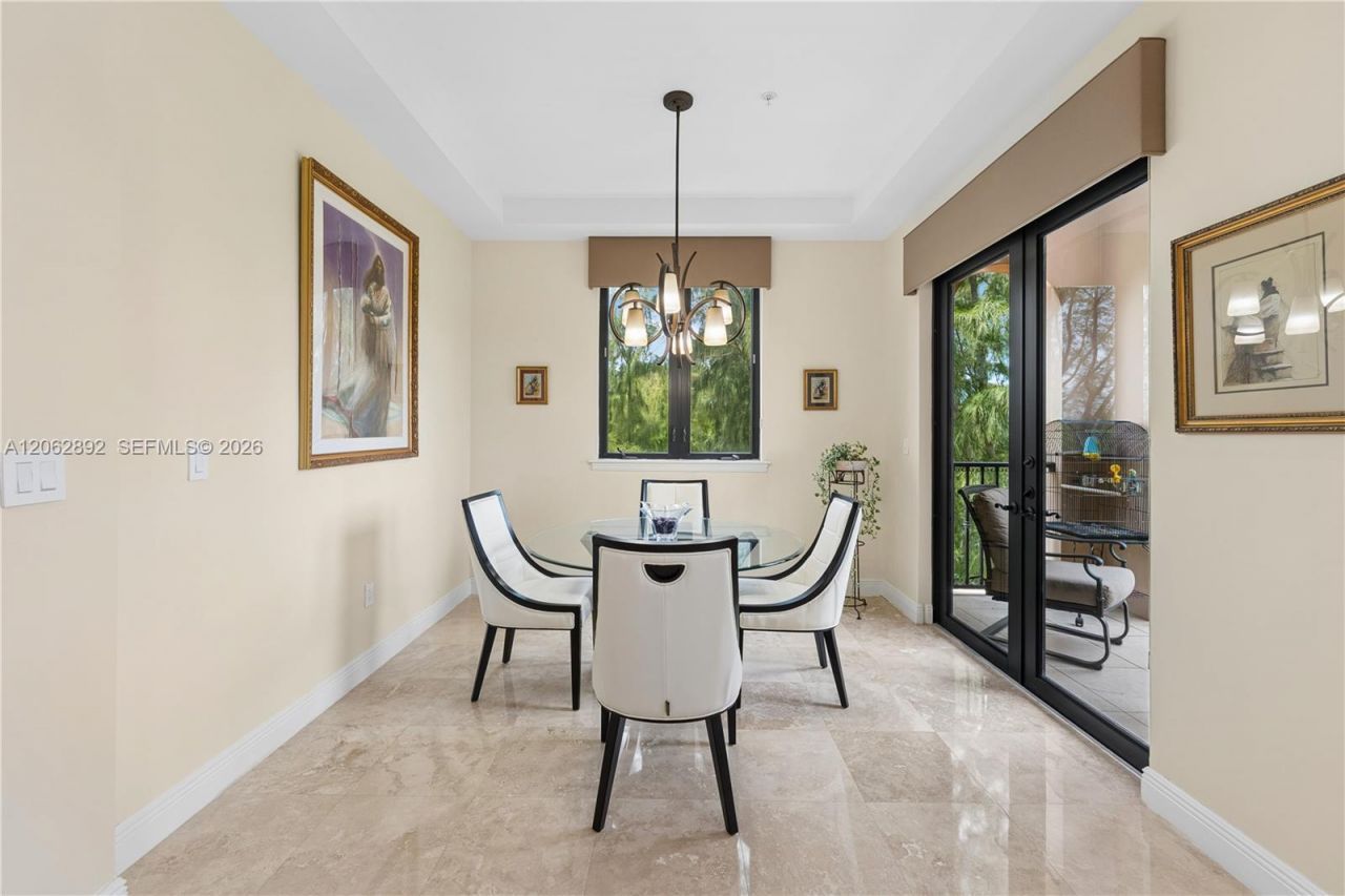 6234 Paradise Point Drive, Unit 6234, Palmetto Bay, FL 33157 Photo
