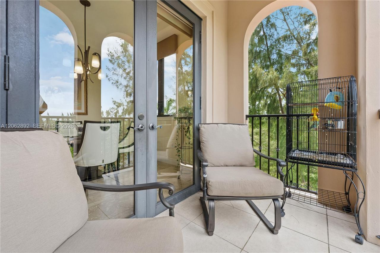 6234 Paradise Point Drive, Unit 6234, Palmetto Bay, FL 33157 Photo